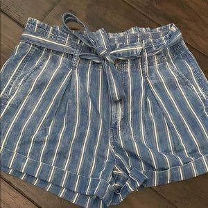 American Eagle size 2 high waisted shorts
